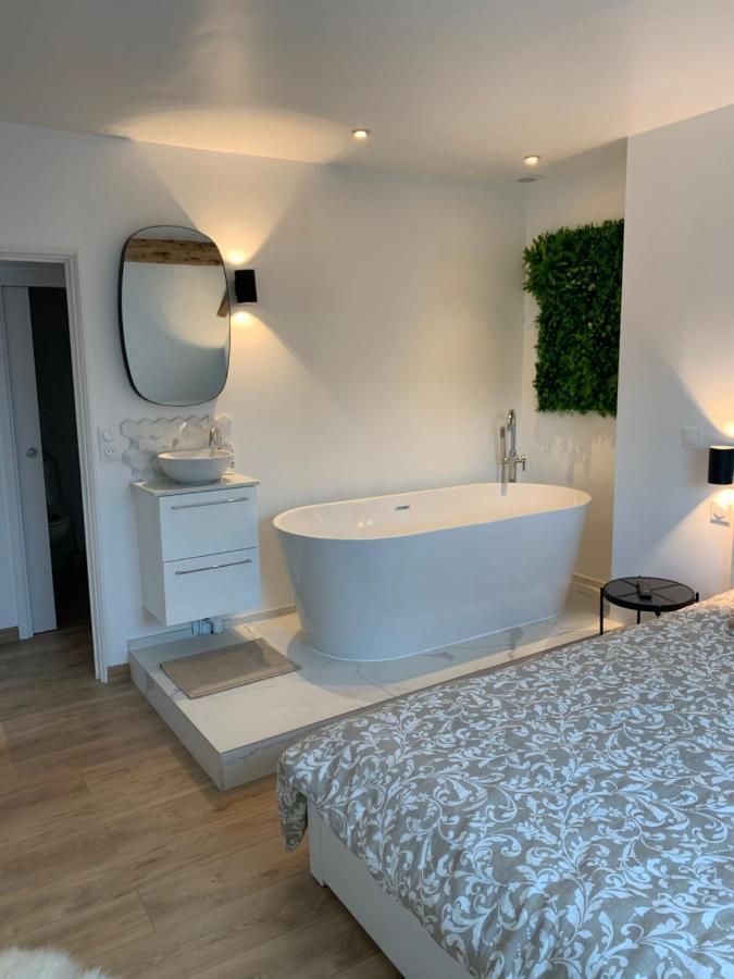 Appartement Spacieux En Plein Coeur De Ruan Exterior foto