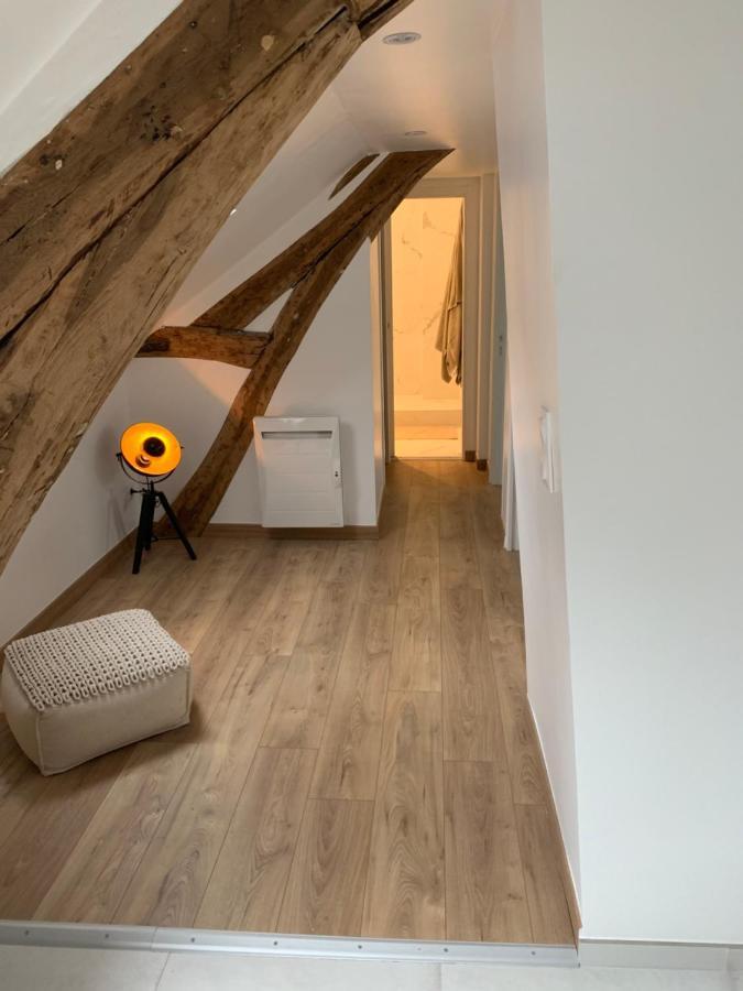 Appartement Spacieux En Plein Coeur De Ruan Exterior foto